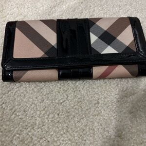 Burberry Black and Tan Checkered Wallet